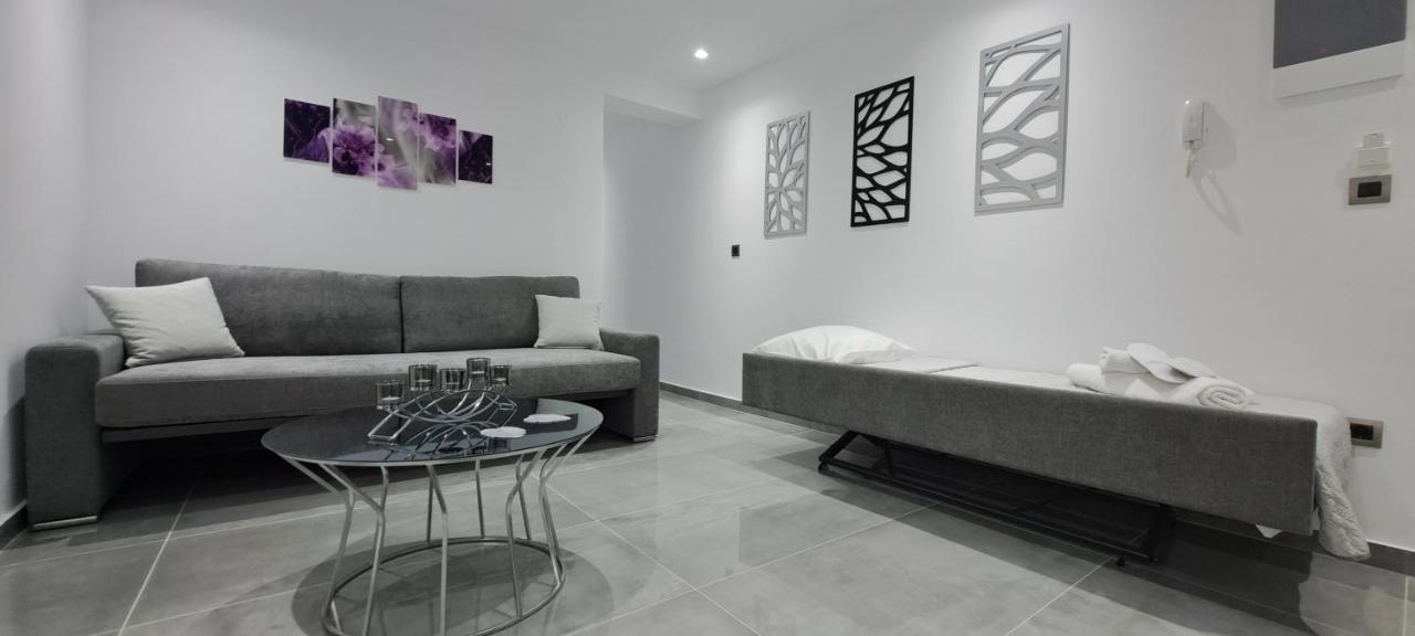 Km Luxury Apart Downtown Heraklion  Exterior photo