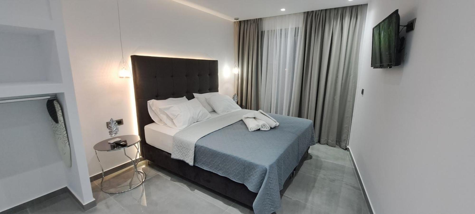 Km Luxury Apart Downtown Heraklion  Exterior photo